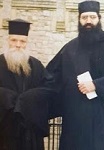 Ο Όσιος Ευμένιος (Σαριδάκης) με τον μητροπολίτη Μόρφου Νεόφυτο τότε ως διάκονο στη Ρωσία