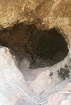 Ι. Μ. Παναγίας Κουτσουριώτισσας - Σπήλαιο ευρέσεως Εικόνος
